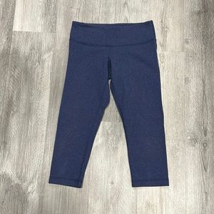 Lululemon cropped cotton leggings, size 6